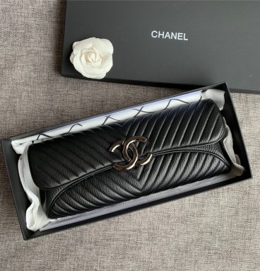 Chanel dinner bag