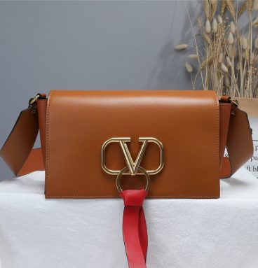 Valentino VRING Bag in brown
