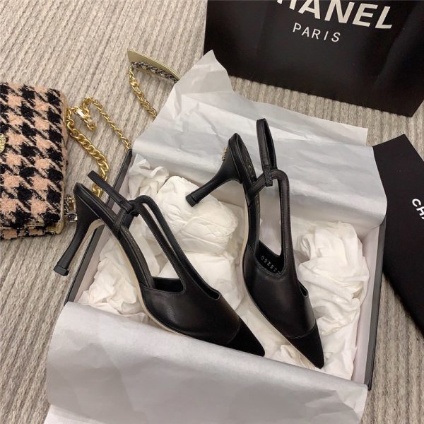 Chanel slingback heels in Black