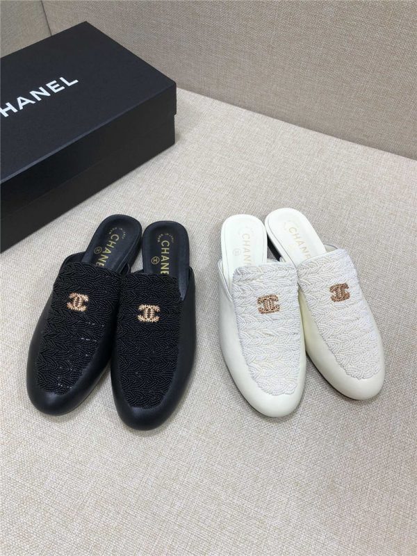CHANEL slippers