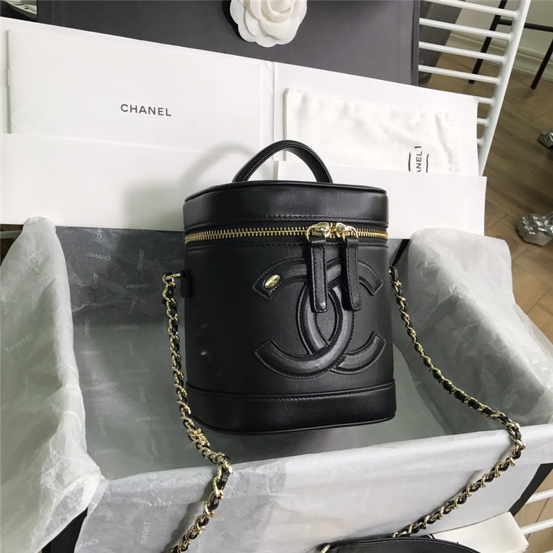CHANEL Vanity case Sell online Best Quality designer replica bags Replica  Shoes replica clothing balenciaga replica bag ysl replica bags fake hermes  bag for women by . AAA fake designer products.