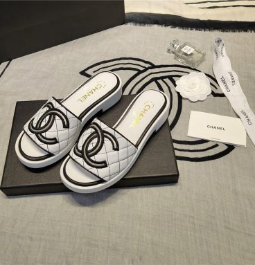 Chanel logo slippers sandals