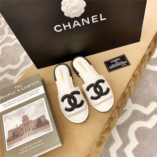 Chanel logo slippers
