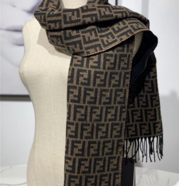 Fendi cashmere shawl Brown
