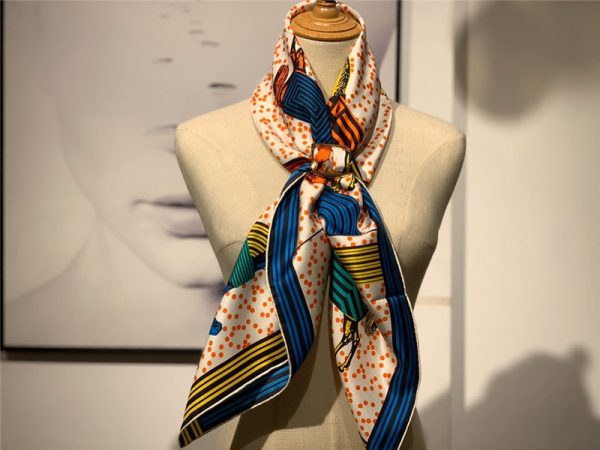 hermes silk scarf women