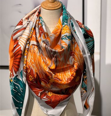 hermes ladies summer silk scarf