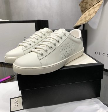 gucci sneakers white