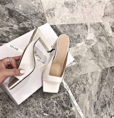 wandler Isa leather sandals white