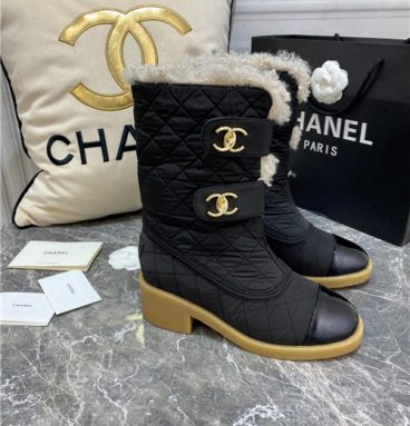 chanel snow boots