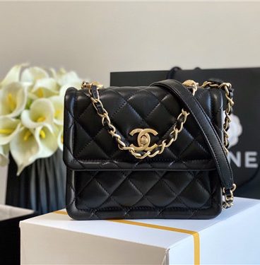 chanel button on top flap bag