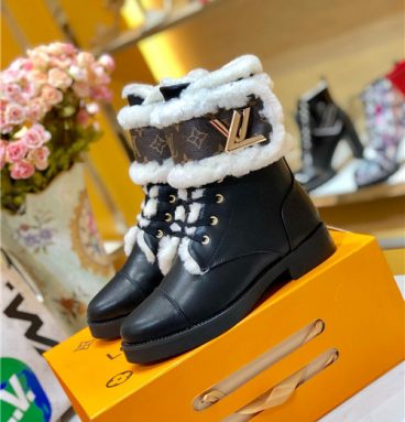 louis vuitton ladies wool lace up boots