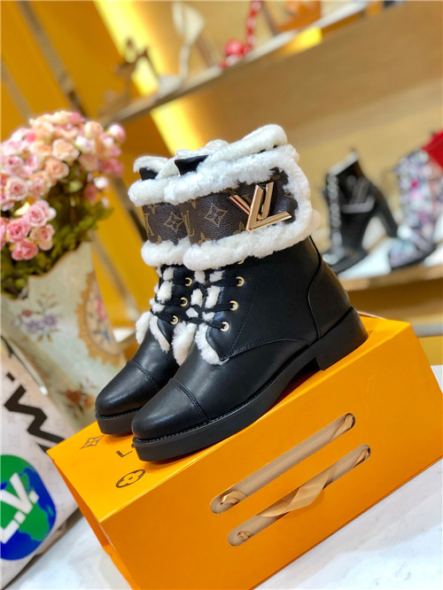 louis vuitton ladies wool lace up boots