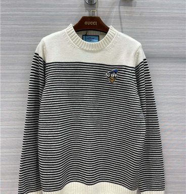 gucci stripe round neck sweater