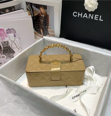 chanel vintage cosmetic bag