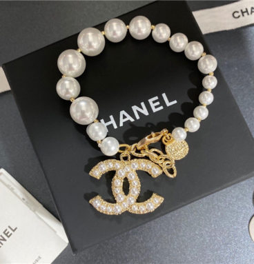chanel choker pearl bracelet