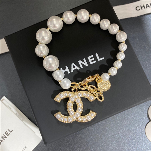 chanel choker pearl bracelet
