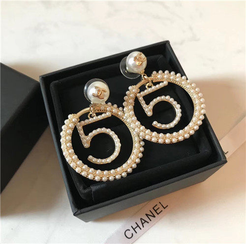 chanel 5 pearl earrings