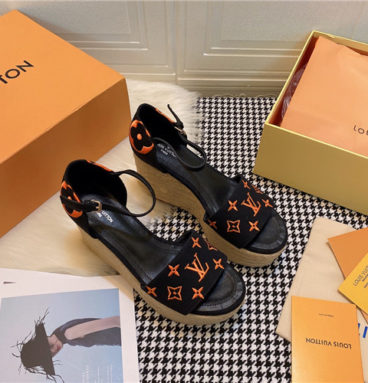 lv starboard wedge sandals