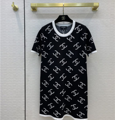 chanel logo knitted dress