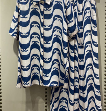 chanel wave pattern silk shirt set