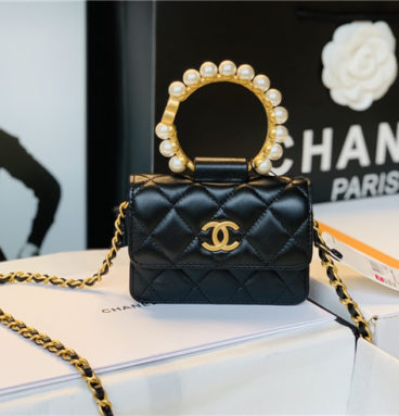 chanel lambskin clutch with chain bag