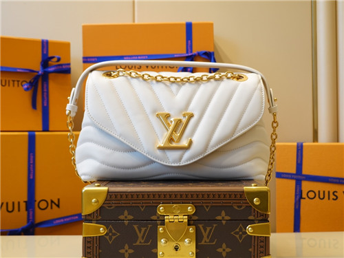 AAA Replica Louis Vuitton M58553 LV New Wave Chain Bag Smooth