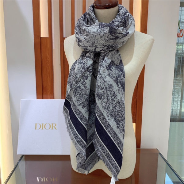 dior print shawl