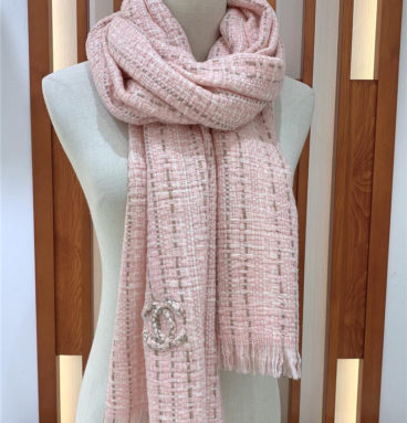 chanel 100% cashmere scarf