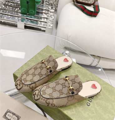 gucci beige gg princetown slippers