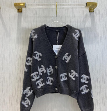 chanel cc embroidered knitted cardigan