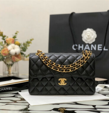 chanel classic flap caviar leather bag small