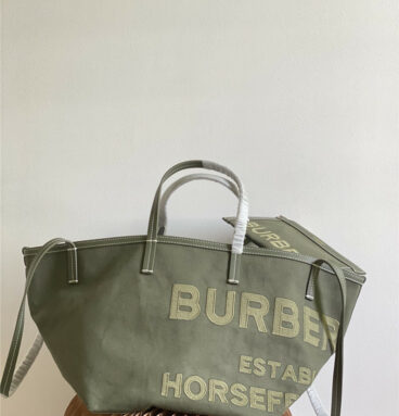 burberry beach tote bag