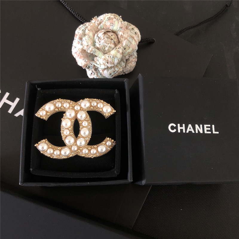 Real 1:1 Chanel, Dior, Gucci, YSL, Fendi, Celine  Brooches & Pins for  sale - HoooFashion