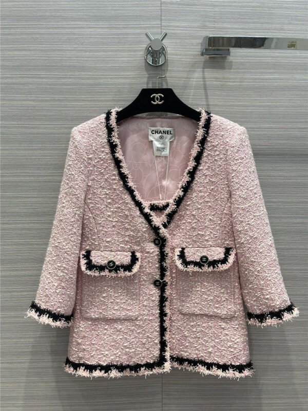 chanel tweed pink classic mid-sleeve coat