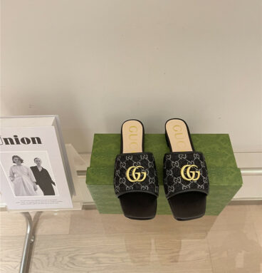gucci denim pattern embroidery slippers
