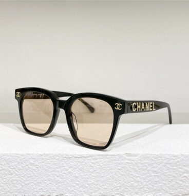 chanel logo sunglasses