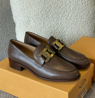 tod's logo buckle loafers