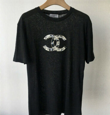 chanel embroidered sequined letter t shirt