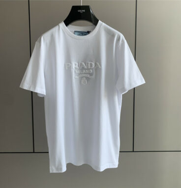 prada white lettering logo embroidery short sleeves