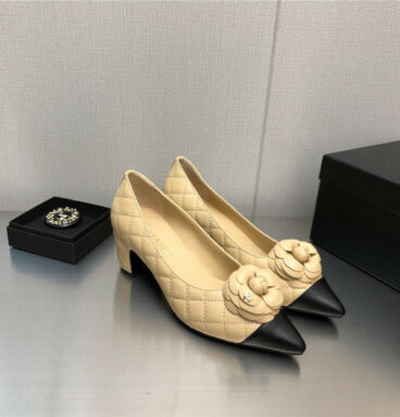 chanel chunky heel pointed toe shoes