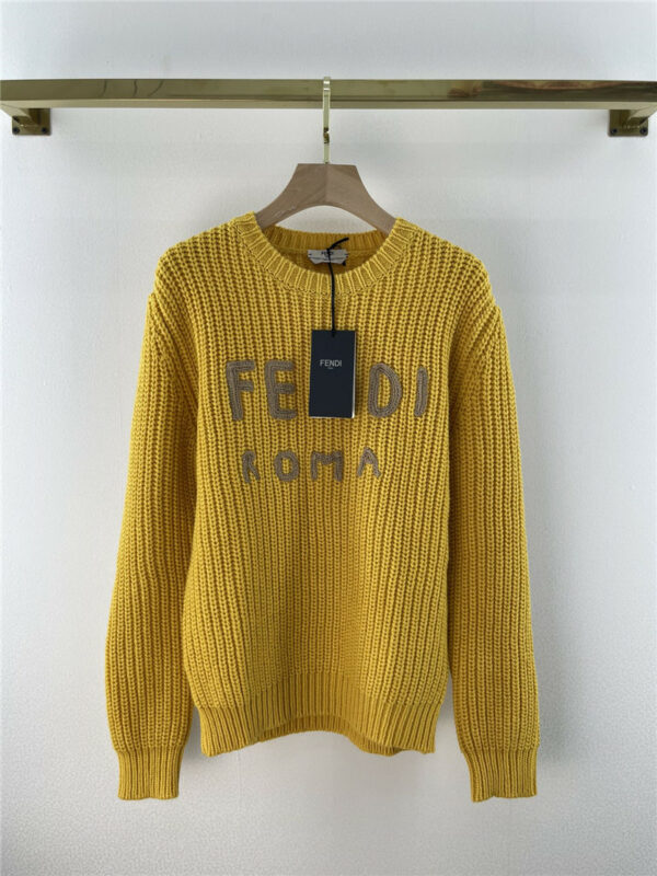 fendi logo long sleeve sweater