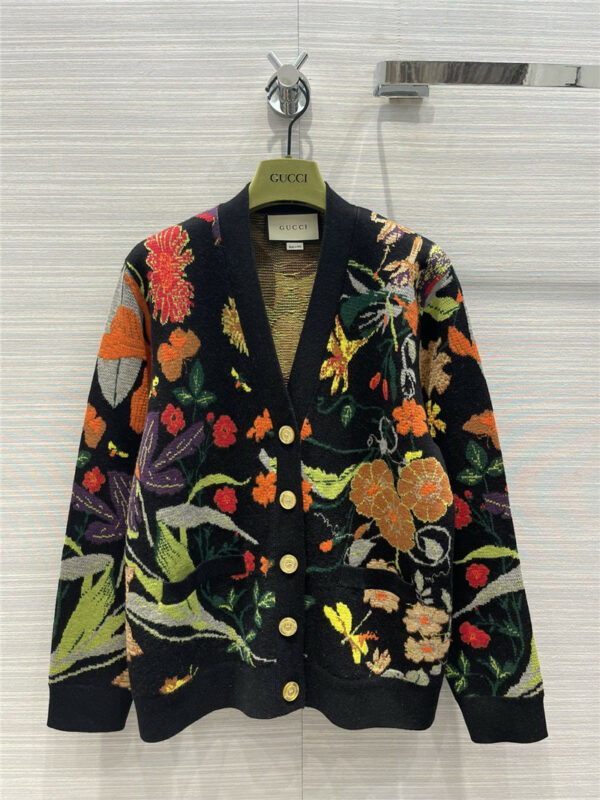 gucci v-neck floral print cardigan coat