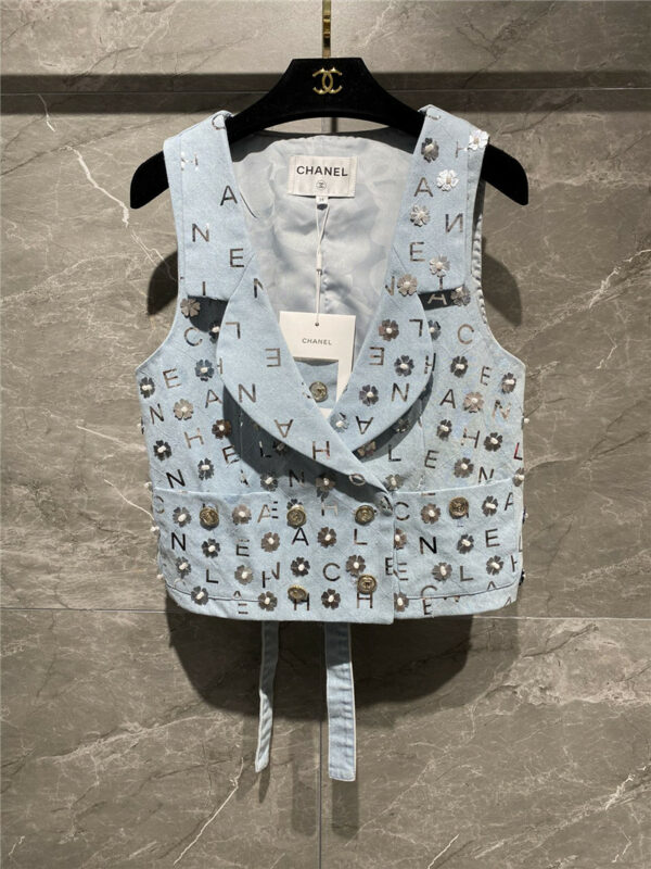 chanel sequined letter print vest