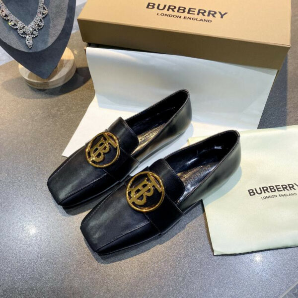 burberry tb logo sneakers