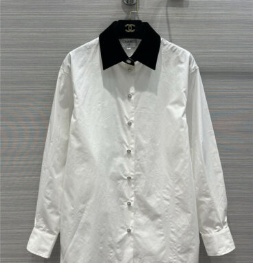 chanel velvet lapel white shirt