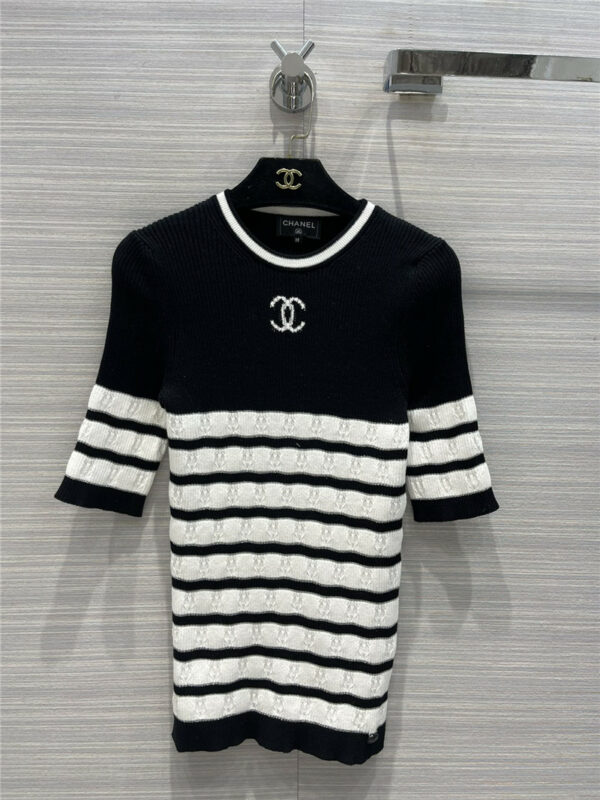chanel cc logo striped knitted short-sleeve top