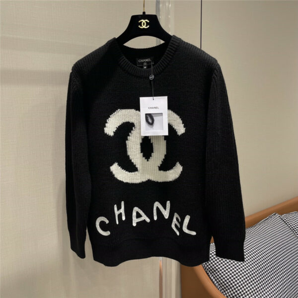 chanel logo crewneck knitted jacquard sweater