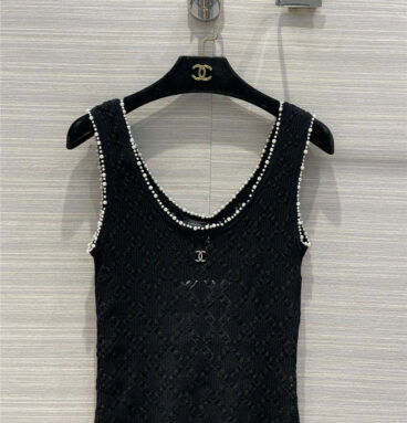 chanel quilted diamond knitted vest