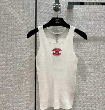chanel cc logo embroidered knitted vest