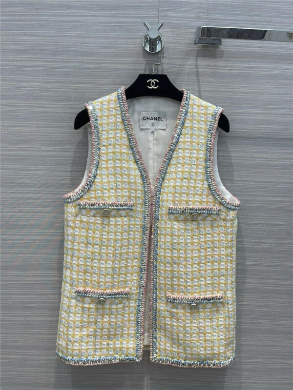 chanel tweed V-neck vest coat